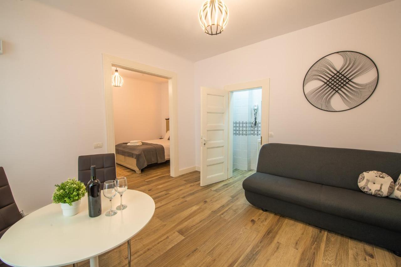 Old Town Suites Braşov Extérieur photo